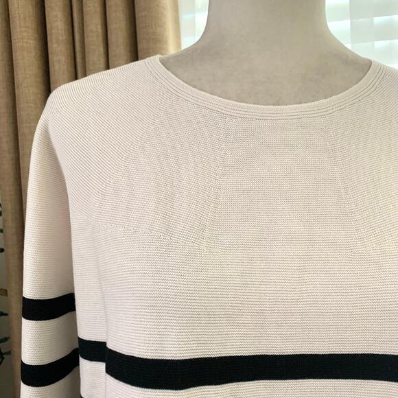 Uniqlo 3D Knit Cotton Sweater in Striped White - Picture 4 of 9